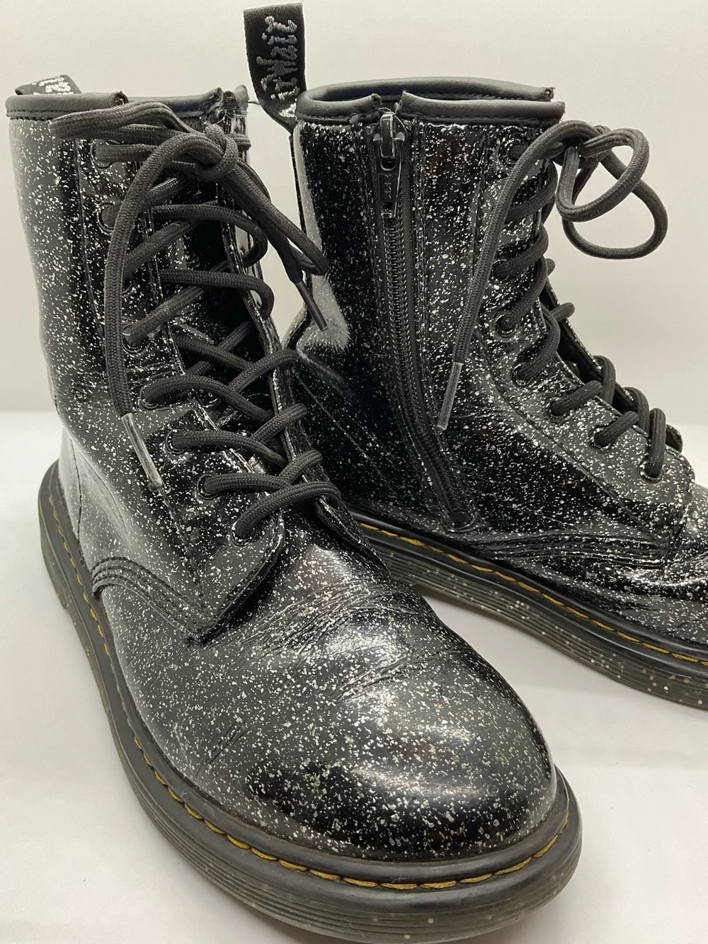 DR. MARTENS “Black Glitter” Junior 1460 Lace Up Boots Youth Girls Sz 6 /boy’s Sz